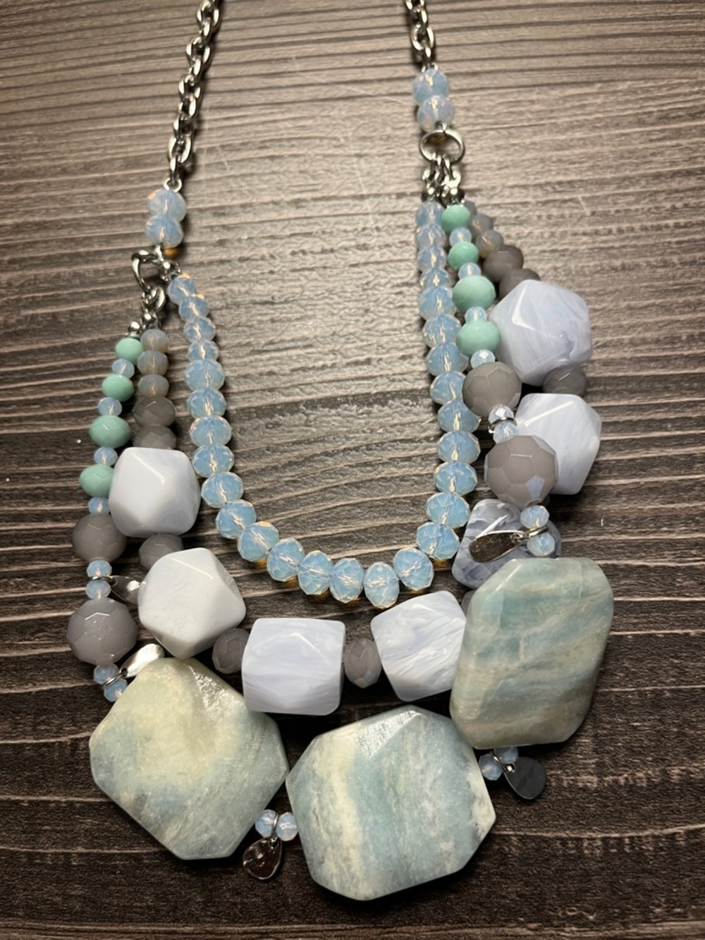 The Limited chunky necklace. Beads and stones.